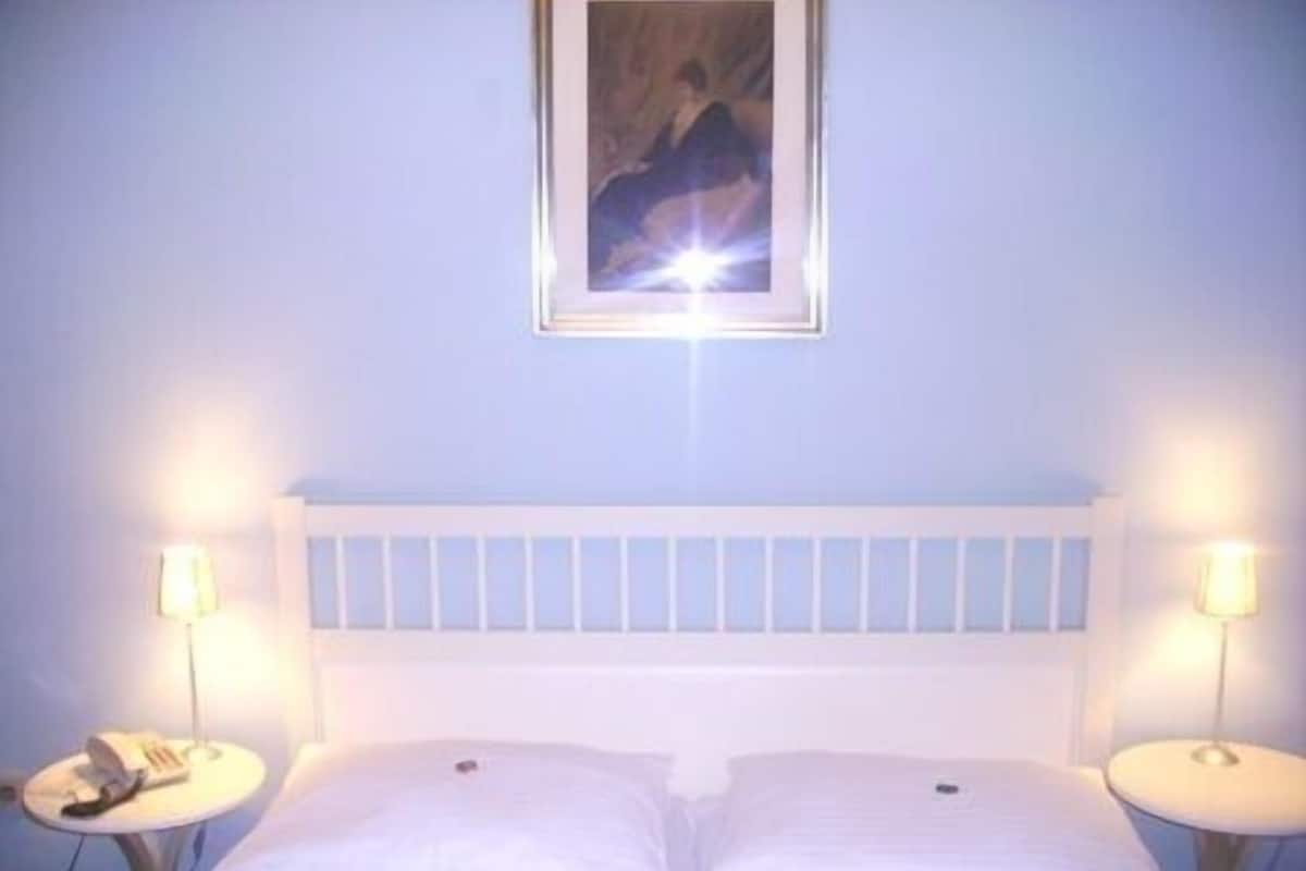 Economy Double Room, Shared Bathroom | Hypo-allergenic bedding, free WiFi, bed sheets