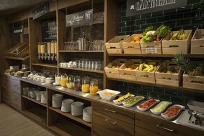 Daily buffet breakfast for a fee - Alpenstadthotels (Bad Reichenhall)