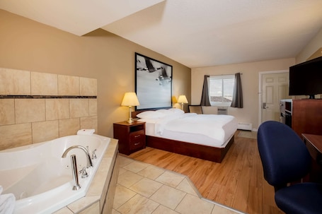 Pillowtop beds, desk, iron/ironing board, cribs/infant beds. Super 8 by Wyndham Smoky Lake