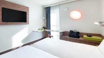 Chambre Standard, 2 lits une place | Literie de qualité supérieure, bureau, chambres insonorisées