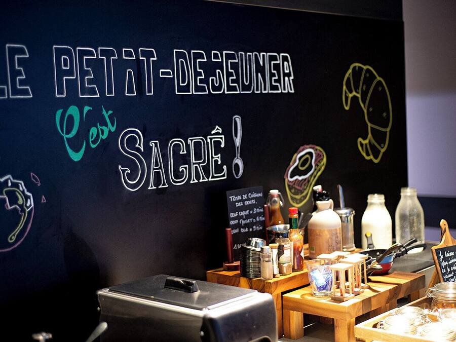 Daily buffet breakfast (EUR 13.90 per person)