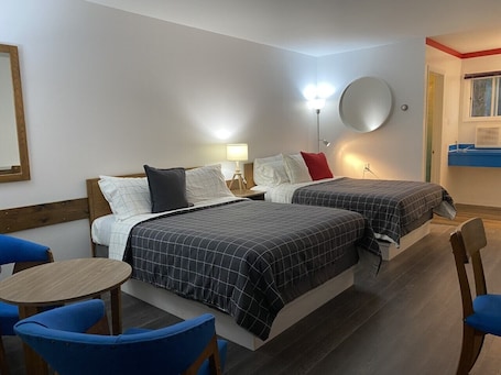 Room, 2 Double Beds. Bridgetown Motor Inn
