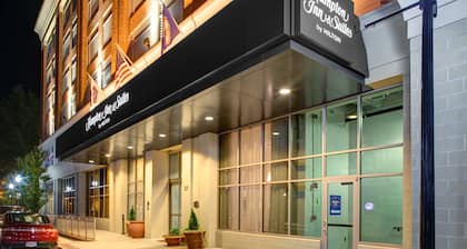 Hampton Inn & Suites Roanoke-Downtown