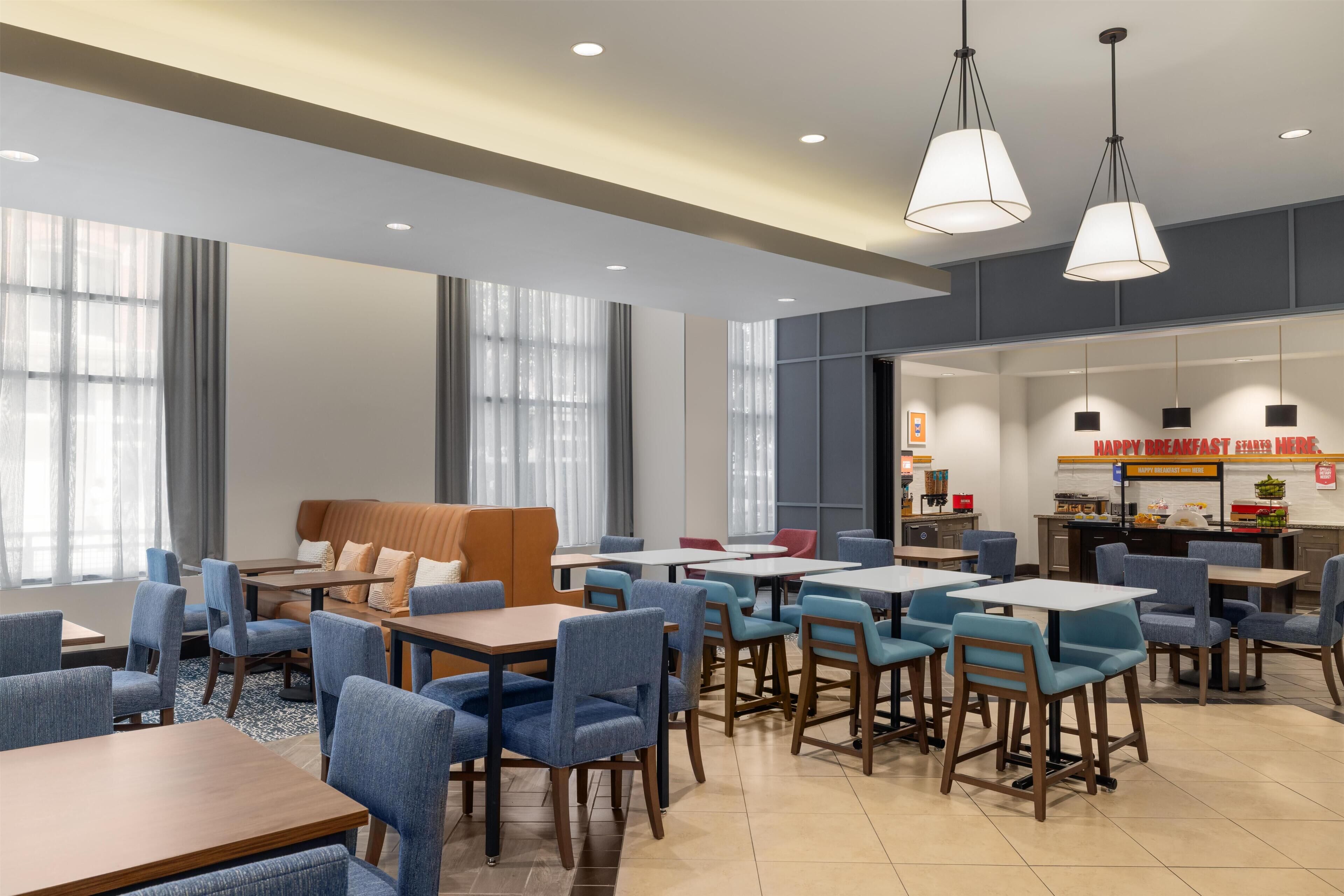 Free daily continental breakfast 