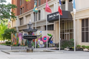 Exterior - Hampton Inn & Suites Roanoke-Downtown (Roanoke)