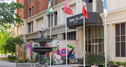Hampton Inn & Suites Roanoke-Downtown
