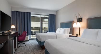 Hampton Inn & Suites Roanoke-Downtown