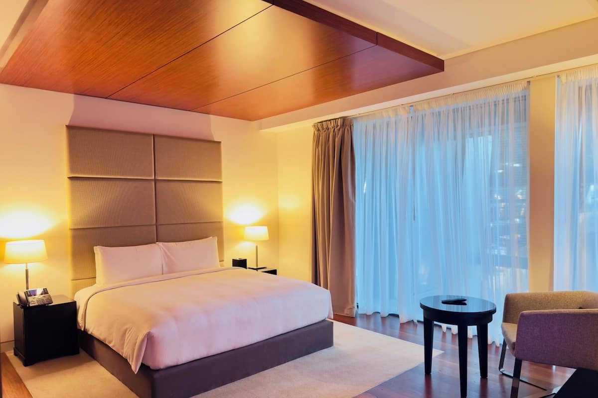 Minibar, in-room safe, desk, soundproofing