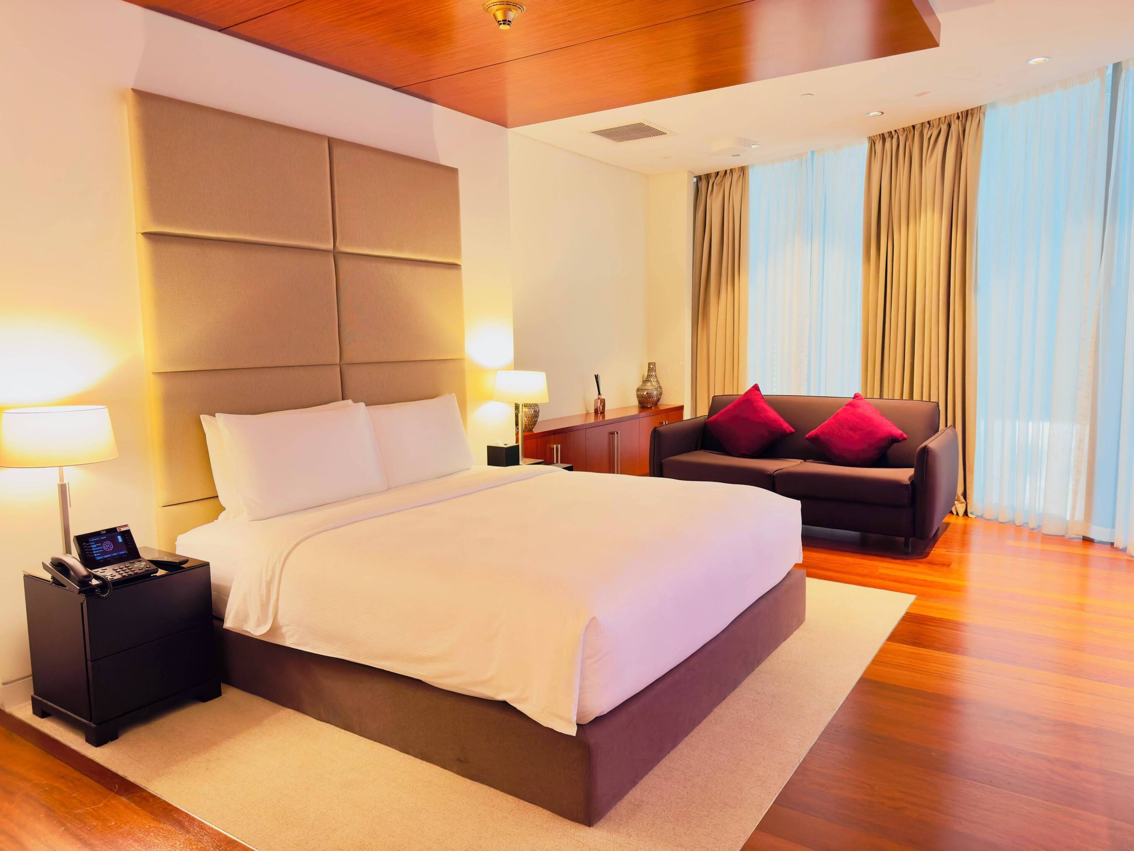 Suite, Multiple Beds | Minibar, in-room safe, desk, soundproofing