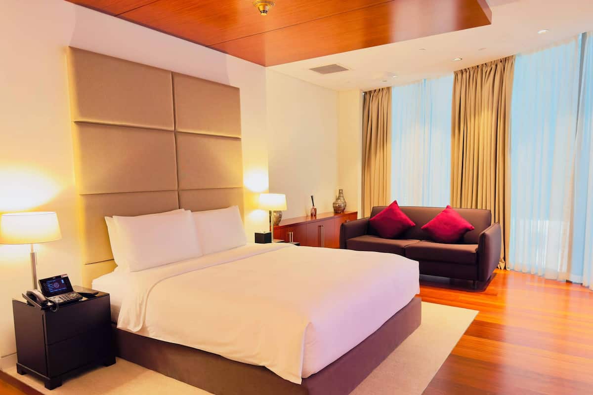 Minibar, in-room safe, desk, soundproofing