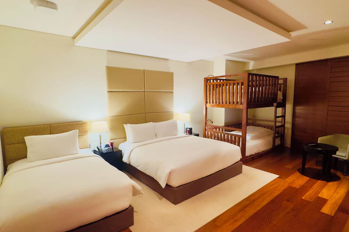 Minibar, in-room safe, desk, soundproofing