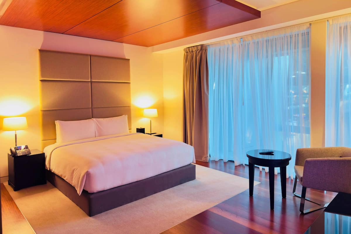 Minibar, in-room safe, desk, soundproofing