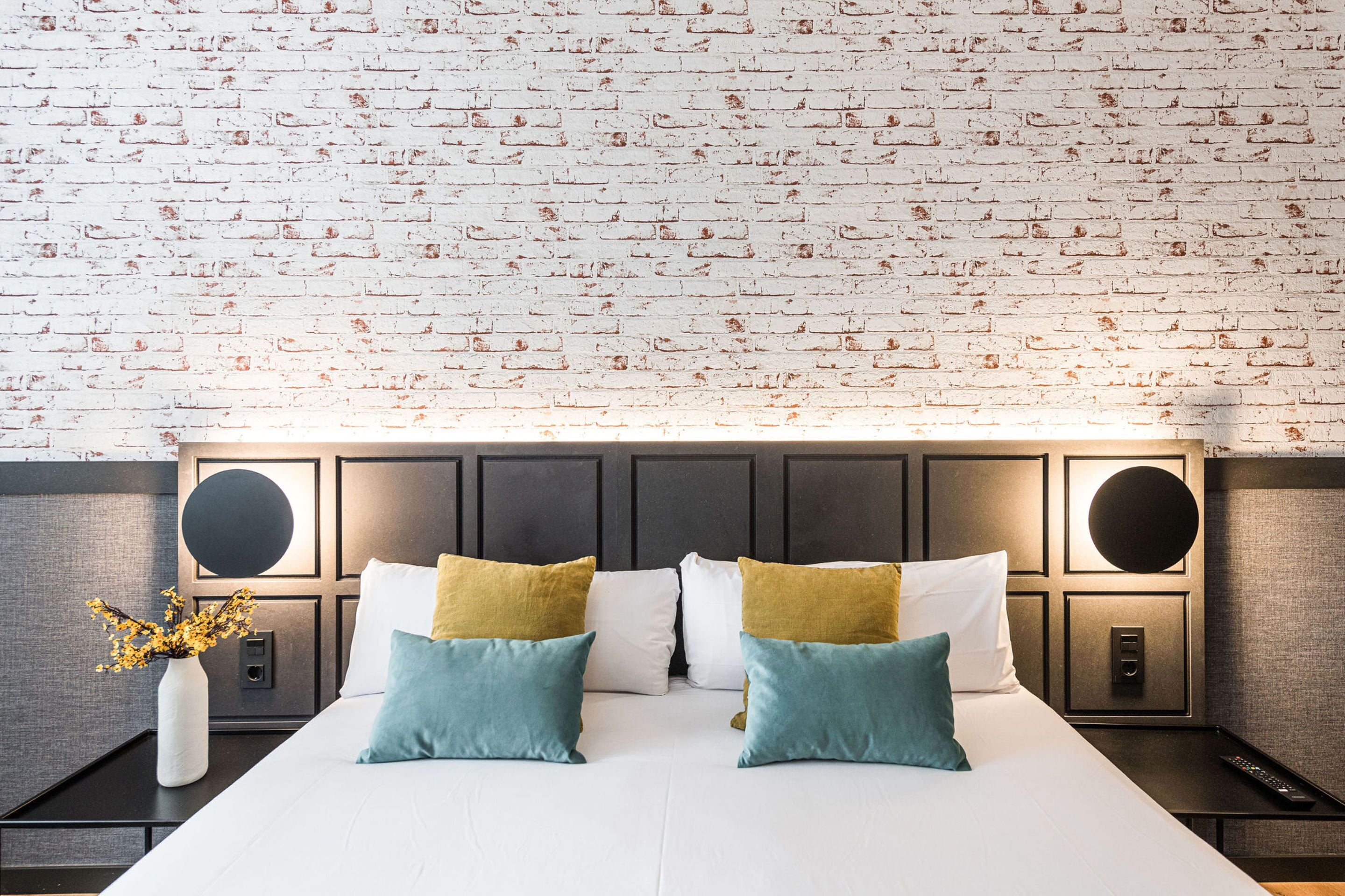 Superior tweepersoonskamer | Een bureau, een laptopwerkplek, geluiddichte muren, gratis wifi