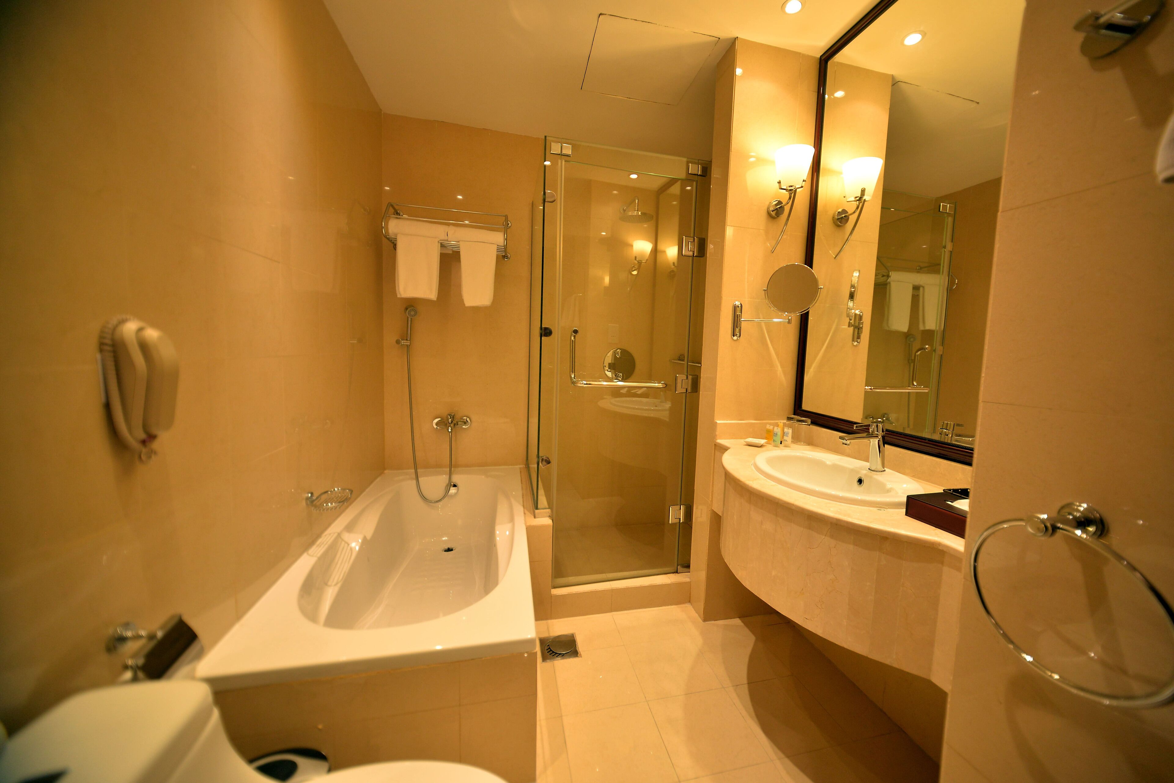 executive suite | bathroom | combined shower/bathtub, free toiletries, dressing gowns, slippers