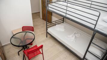 Einzelzimmer | Schallisolierte Zimmer, Bügeleisen/Bügelbrett, kostenlose Babybetten