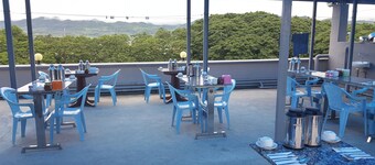 Red Dragon Hotel Hsipaw