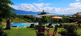 Inle Lake View Resort & Spa