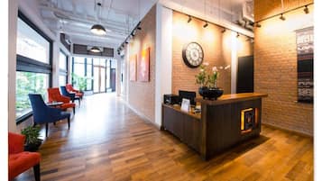 Sala de estar en el lobby