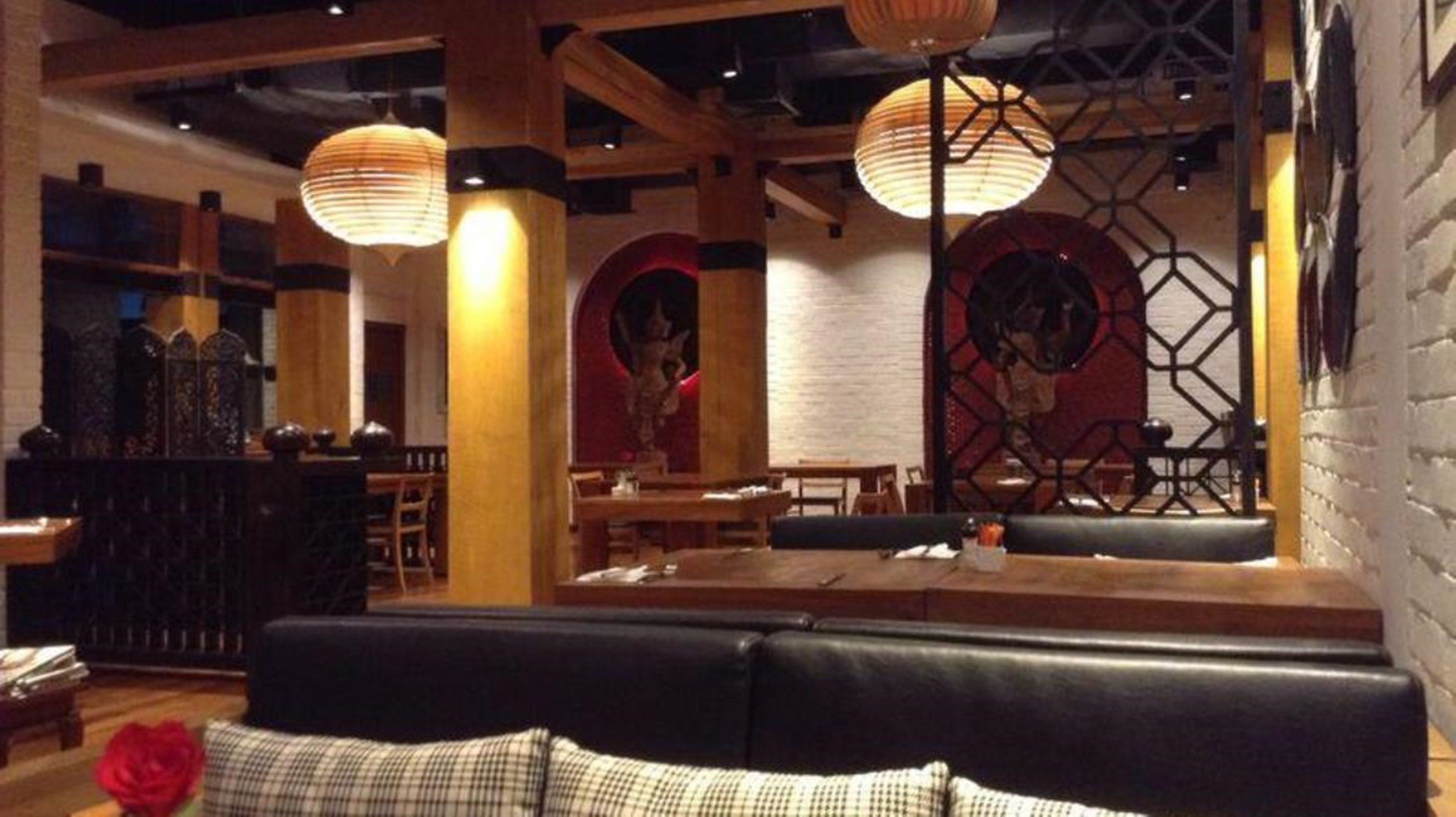 breakfast, lunch, dinner served; local and international cuisine