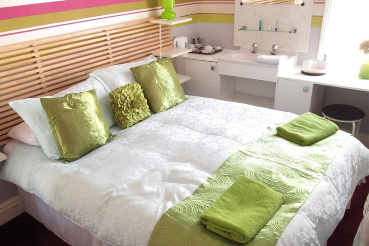 Doppelzimmer, Gemeinschaftsbad | Individuell dekoriert, individuell eingerichtet, Bügeleisen/Bügelbrett