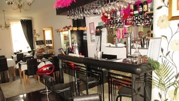 Bar (en la propiedad)