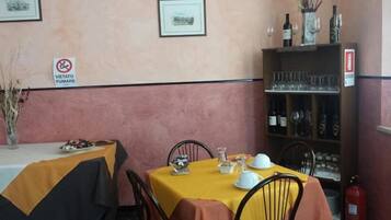 Daily buffet breakfast (EUR 5 per person)