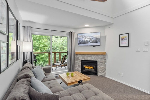 Townhome, 2 Bedrooms, Hot Tub (GR51) | Individually decorated, individually furnished, iron/ironing board