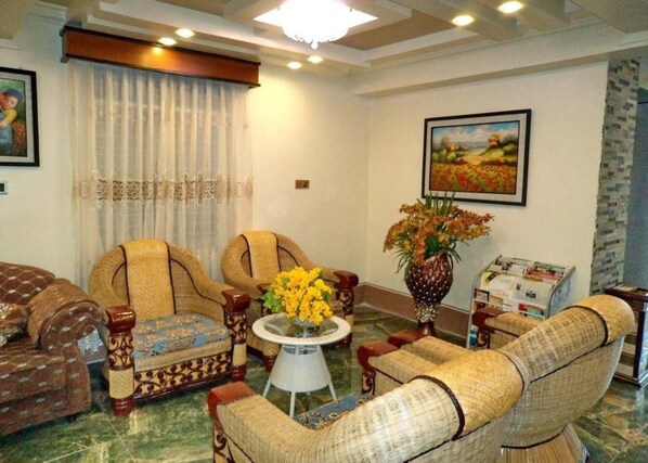 Lobby - Hotel Sahara (Mandalay)