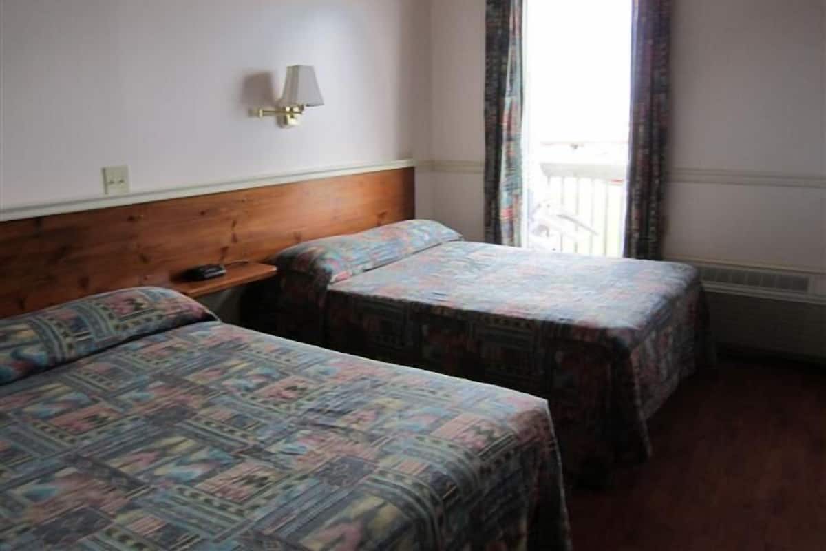 Standard Room, 2 Double Beds | Iron/ironing board, cribs/infant beds, rollaway beds (surcharge)
