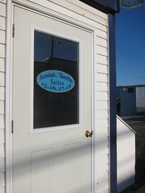 Front of property - Shoreline Suites (Digby)