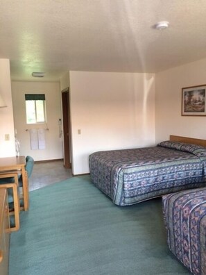 Standard Room, 2 Queen Beds, Non Smoking, Mountain View | Blackout drapes, iron/ironing board, free cribs/infant beds