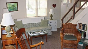 Cottage, 3 Bedrooms | Living area | 32-inch TV with cable channels - Midway Motel and Cottages (Eastham)