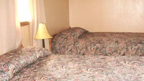 Standard Room, 2 Queen Beds | WiFi (free) - U.S. 20 Lodging (Earlville)