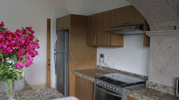 Phòng đôi Cao cấp, 2 giường đôi | Bếp riêng | Dụng cụ pha cà phê/trà