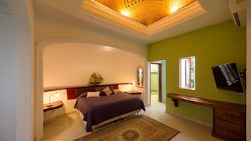 Premier Suite | Ropa de cama de alta calidad, tabla de planchar con plancha, wifi gratis