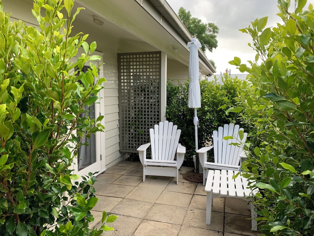 Devonport Motel by null