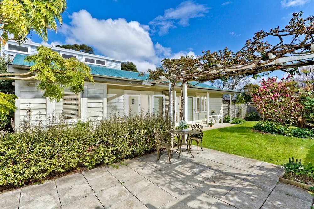 Devonport Motel by null