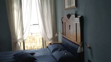 Free cots/infant beds, free WiFi
