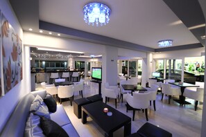 Bar (en la propiedad)