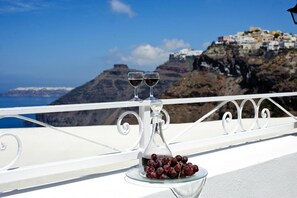 Balcony - Archontiko Suites Santorini (Santorini)