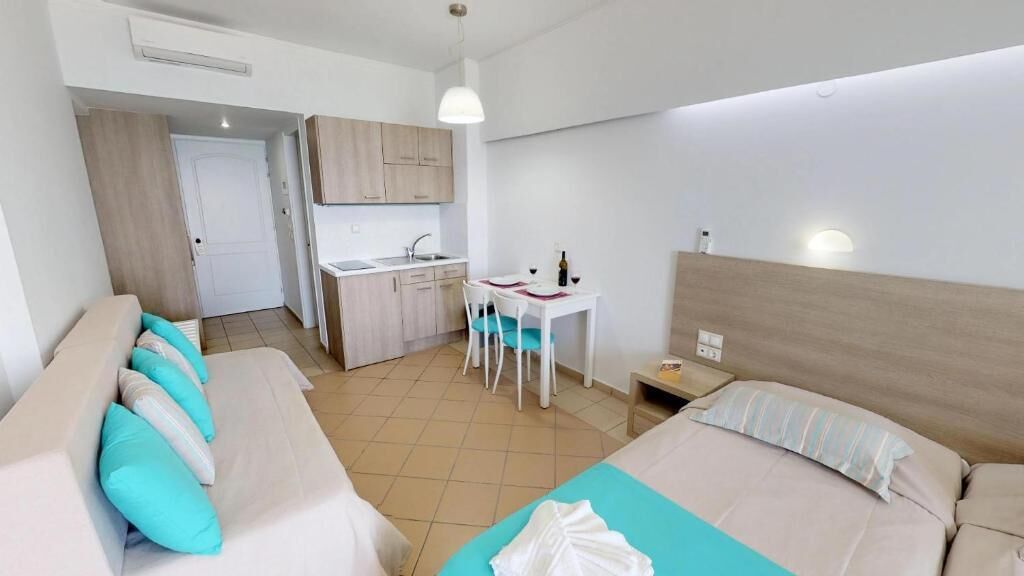 Studio, Sea View | 1 bedroom, in-room safe, soundproofing, iron/ironing board