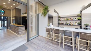 Bar (in der Unterkunft)
