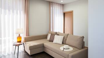 Vila Superior, 2 kamar tidur, area halaman | Area keluarga | TV LED