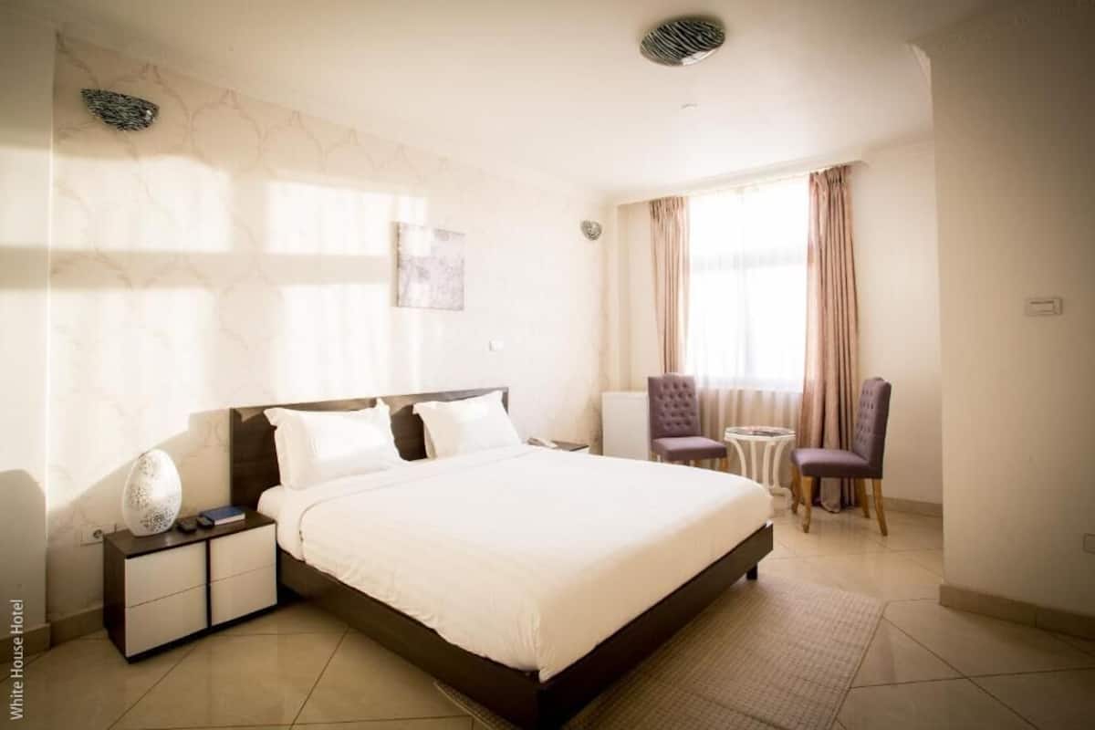 desk, soundproofing, iron/ironing board, free wifi