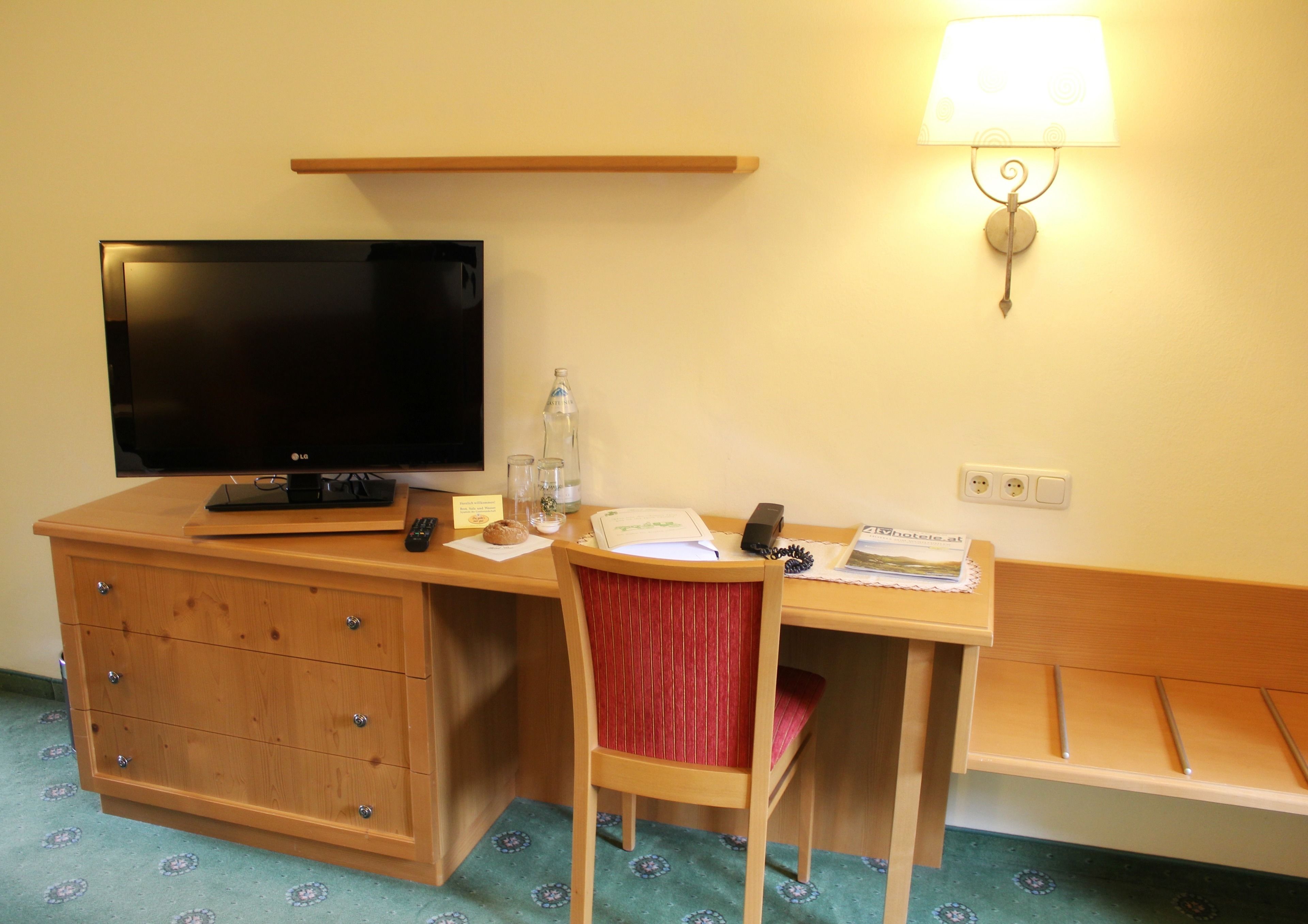 in-room safe, soundproofing, free wifi