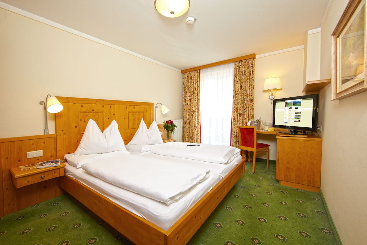 in-room safe, soundproofing, free wifi