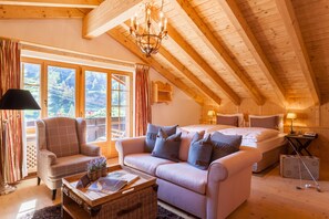 小型套房, 山景 (Matterhorn view) | 高档床上用品、羽绒被、客房内保险箱、特色装修