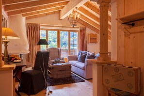 Junior Suite, Mountain View (Matterhorn view)