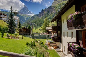 Garden - Hotel Berghof (Zermatt)
