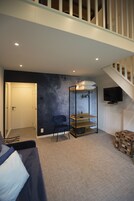 Comfort Quadruple Room | Down comforters, individually decorated, individually furnished, desk